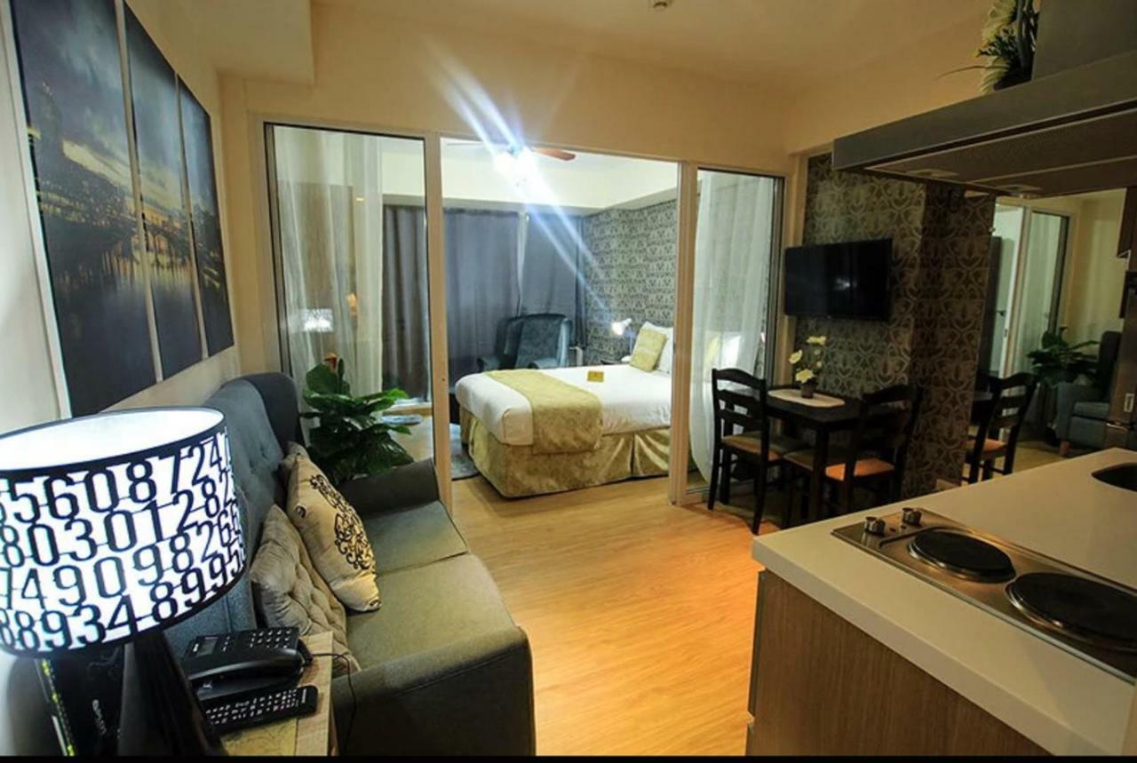 Azure C7 Balcony, Wifi, Near Mall Airport Manila Bagian luar foto